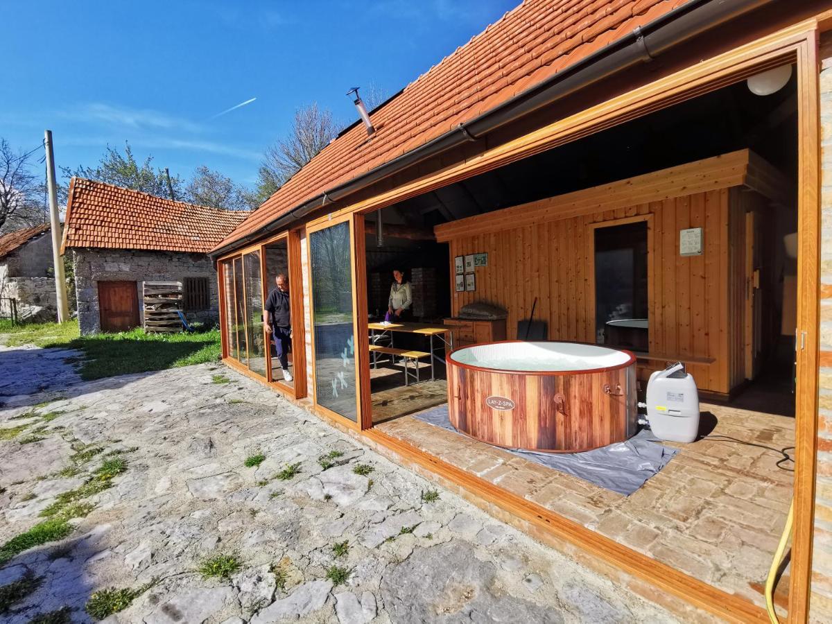 Sokol - Secret Forest House Gračac Esterno foto